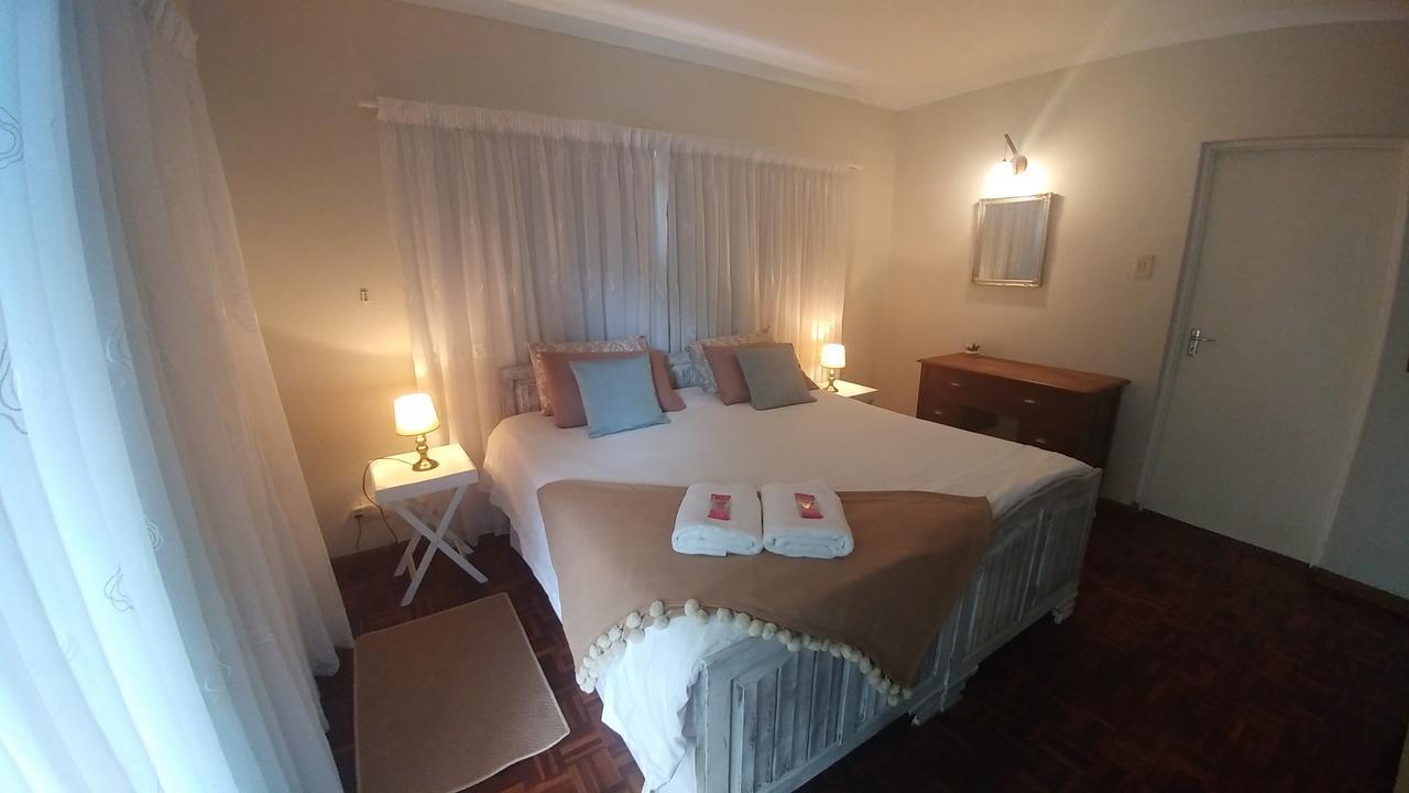 36 Mount Road Guesthouse And Self Catering Port Elizabeth Esterno foto